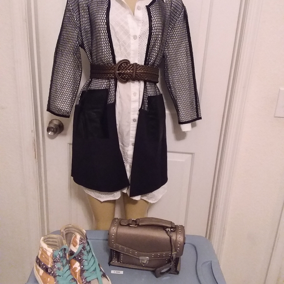 Belt - Picture 16 of 16